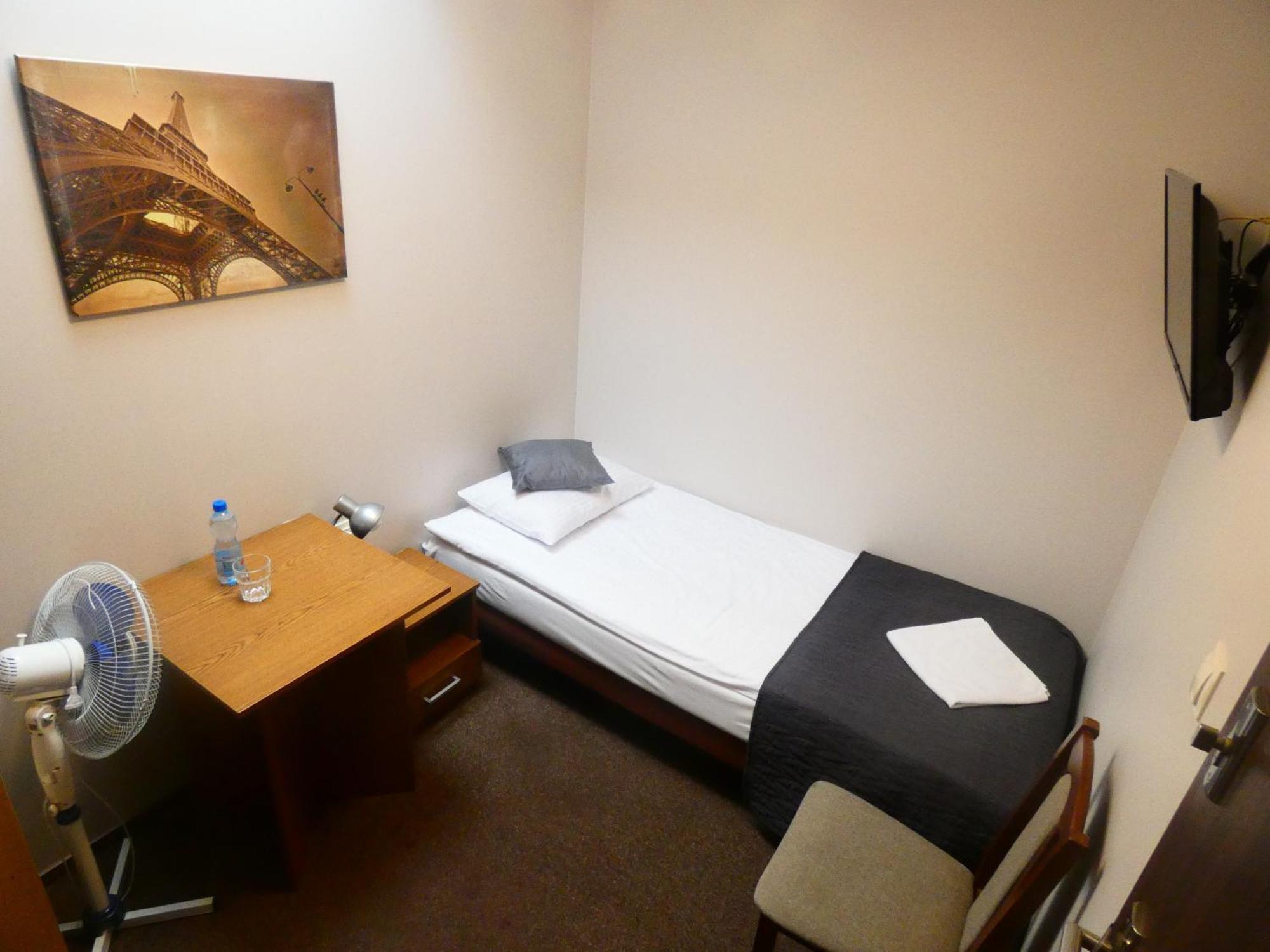 Aparthotel Astral à Raszyn Extérieur photo