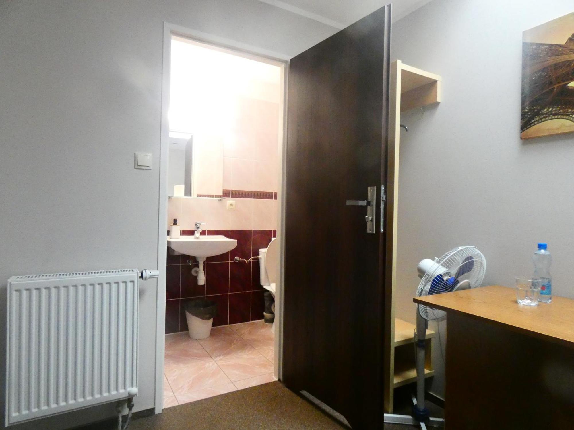 Aparthotel Astral à Raszyn Extérieur photo